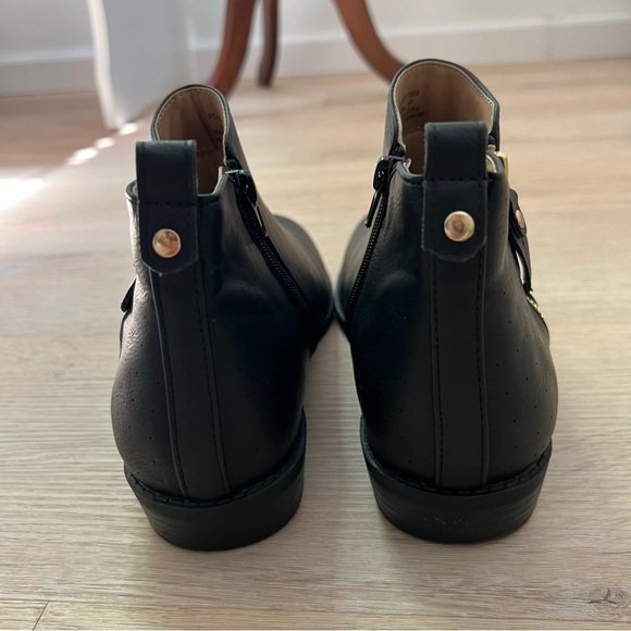 New *Black* Journee Collection “Ellis” Vegan Faux Leather Side Zip Ankle Booties - Picture 8 of 12